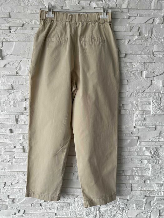 Spodnie beżowe Stradivarius rozm. S