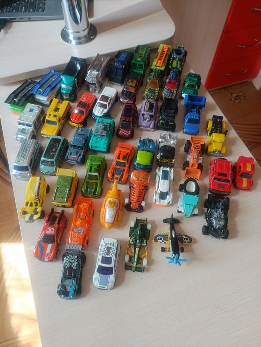 Машинки Хот Вилс