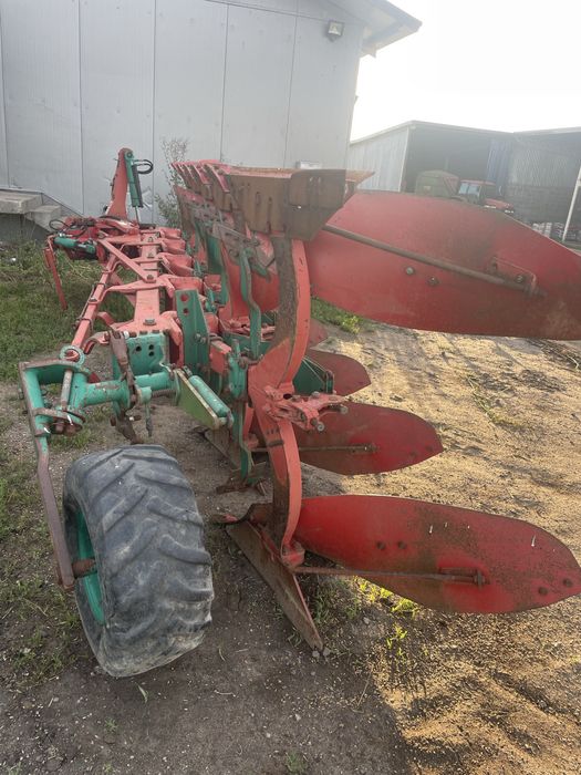 Pług obrotowy kverneland EG 100