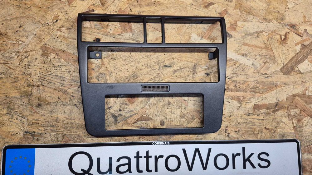 Moldura Original Preta Consola Audi A4 B5 8D Pré-Facelift 1995 a 1999
