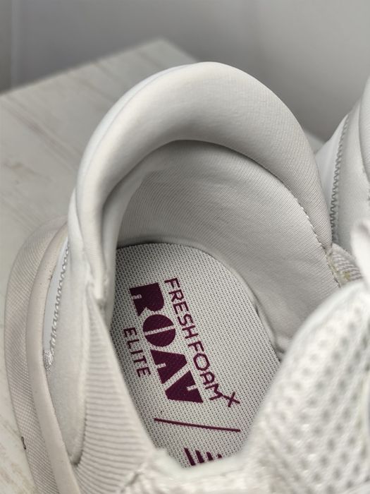 Жіночі кросівки New Balance Fresh Foam Roav Elite