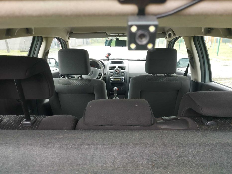 samochód osobowy Renault Megane II Hatchback 1,4, 2004.
