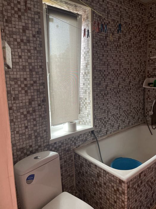 Продажа дома с бассейном центр Червоний Шахтар (Вільне) отопление газовое и дровами можно