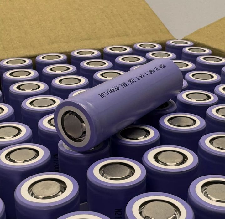 Високострумові 21700 Samsung 40T, 45T/ BAK N21700CGP 4000mAh 40A акум