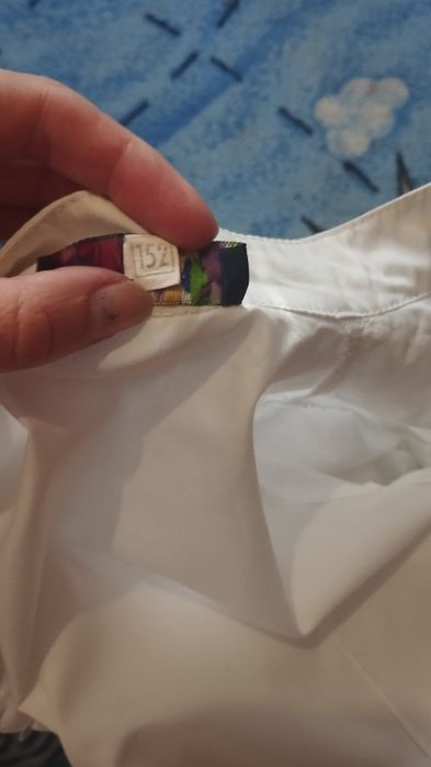 Продам нарядні блузочки для дівчаток