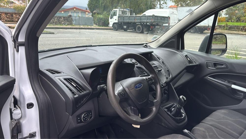 Ford transit connect(IVA DEDUTIVEL)