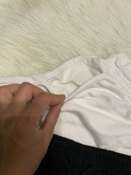 Жіночі шорти H&M  нові!!!