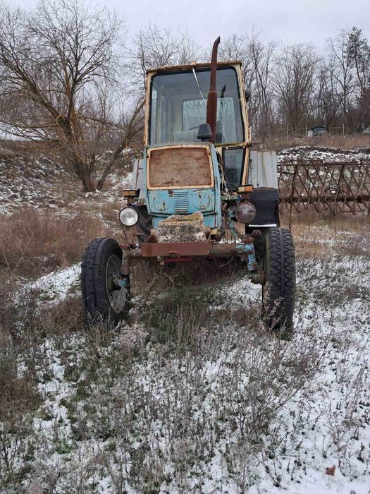 Продам трактор юмз 6 акл