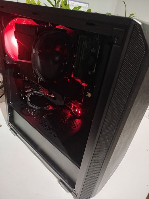 Komputer Gamingowy i7 7700K 4x4,5 GHz