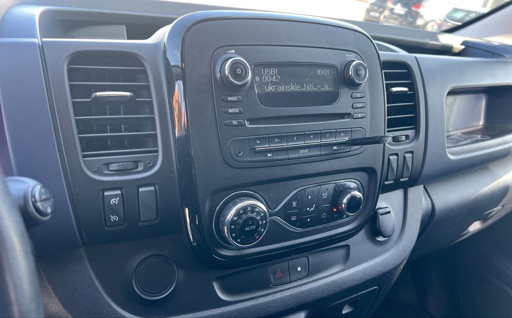 Opel Vivaro 2016