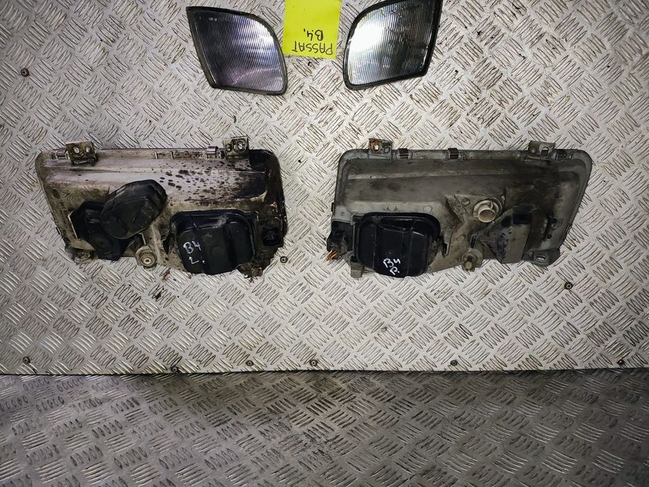 passat b4 lampa przednia lewa prawa lampy pozycyjne