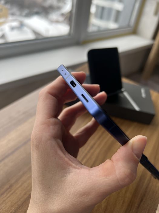 Смартфон Samsung Galaxy Flip 7 513 GB Blue Shadow