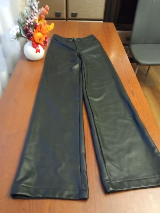 Брюки жіночі шкірзамінник