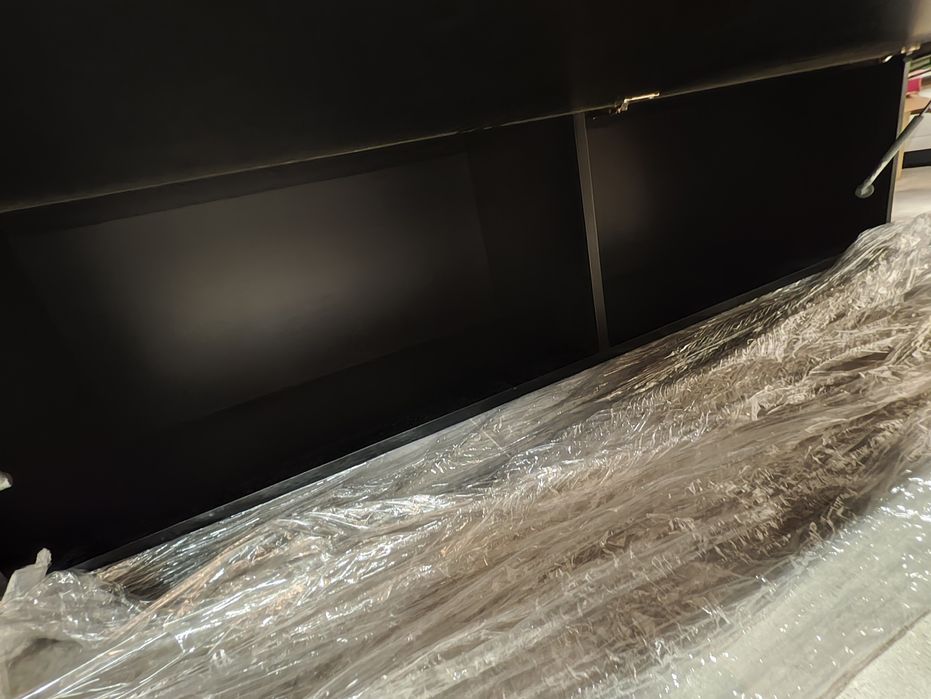 Móvel suspenso em Wangué