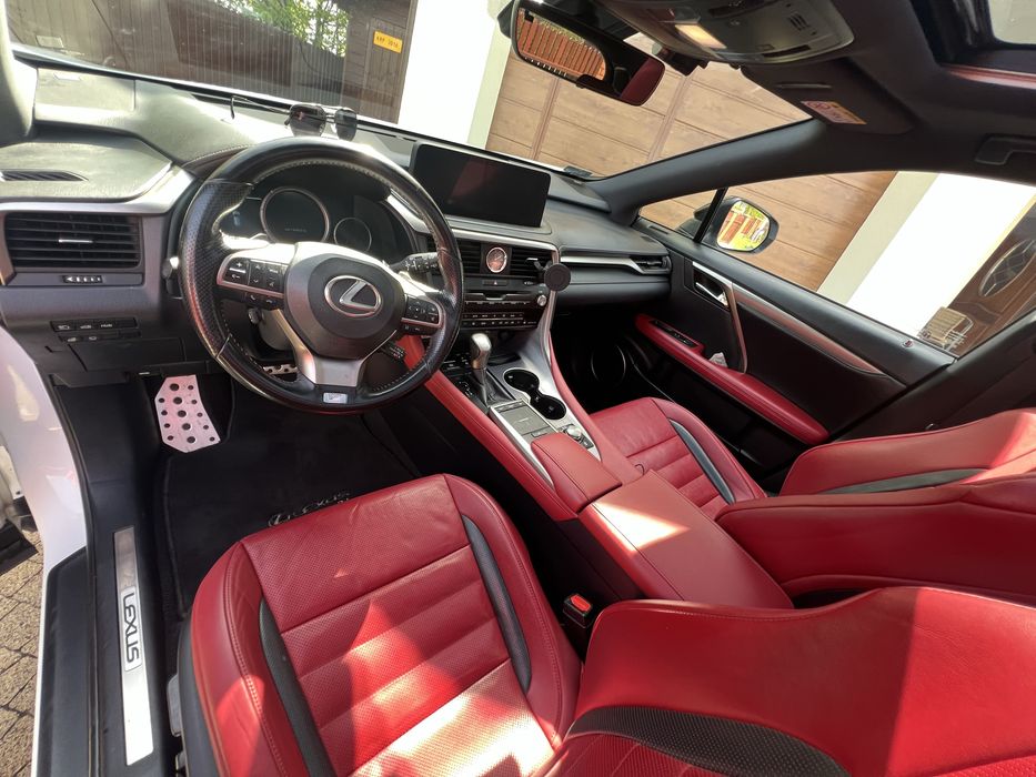 Samochód osobowy Lexus RX450H