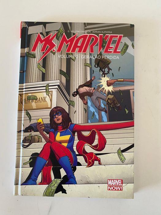 Livro Ms Marvel bd vol 1 e 2