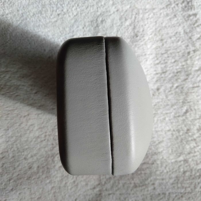 Calvin Klein etui do okularów