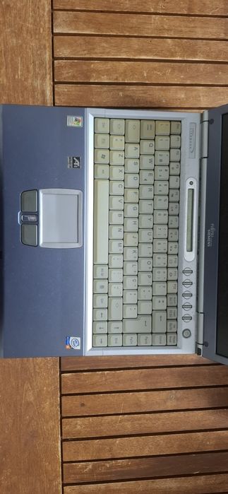 Fujitsu SIEMENS Lifebook E7010