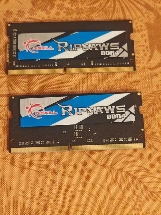 2 Memória RAM DDR4 8GB  RipJaws