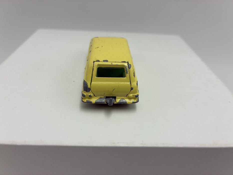 Yellow Vauxhall Victor Estate Car No. 38 Lesney Matchbox