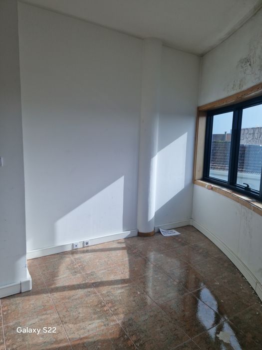 Arrenda-se ou Vende-se