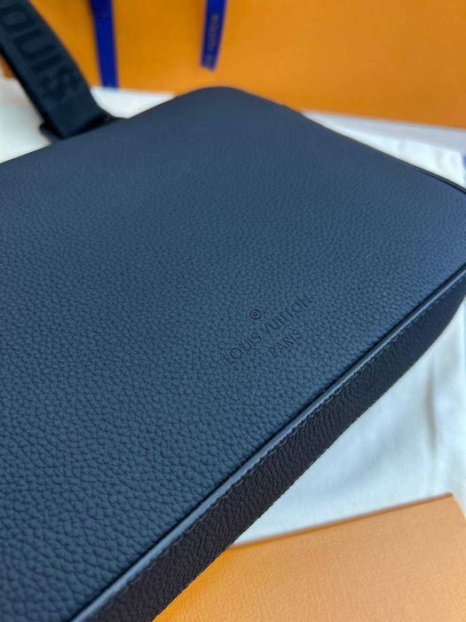 Кроссбоди сумка Louis Vuitton черный мессенджер Луи Виттон c810