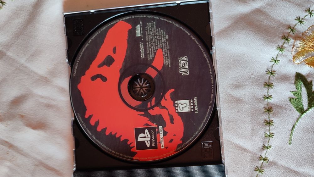 Jurassic Park PS1 completo