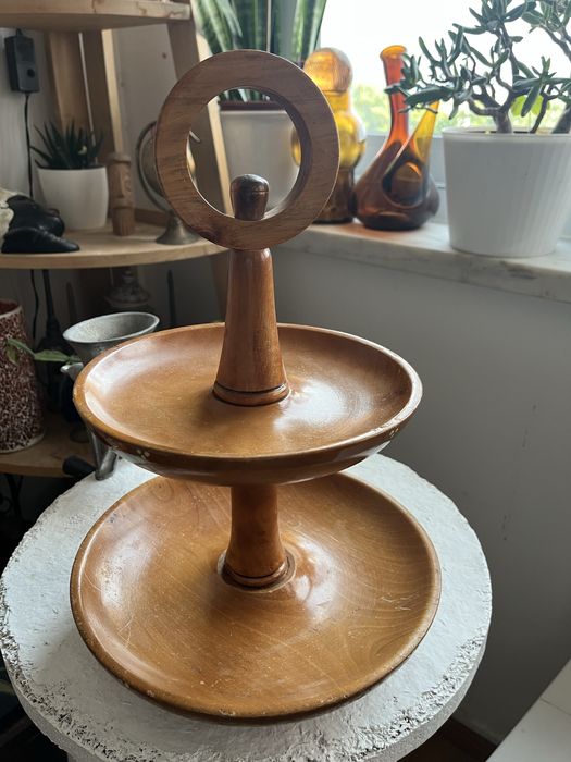 Fruteita em forma de floreira em madeira