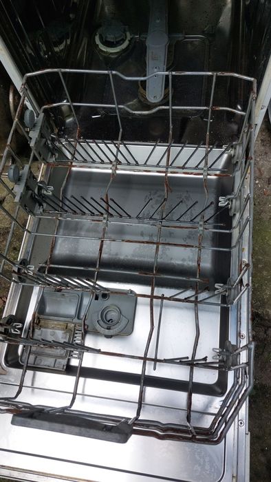 Посудомийна машина