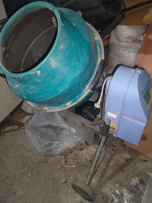 Продам бетономешалку б/у, в отличном состоянии  почти новая