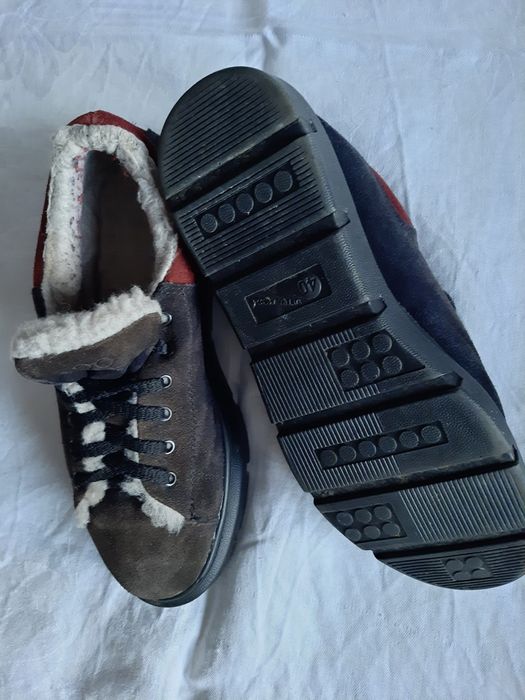 Зимние туфли-кроссовки.