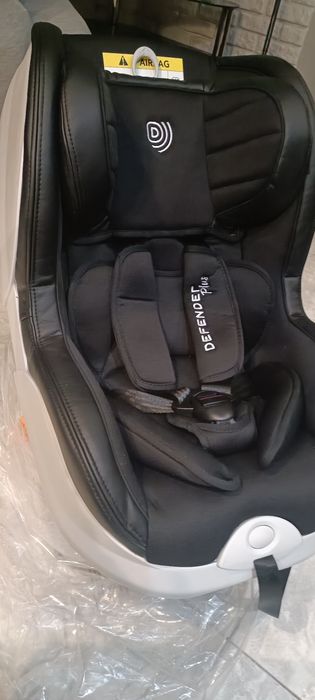 Fotelik samochodowy Defender Plus