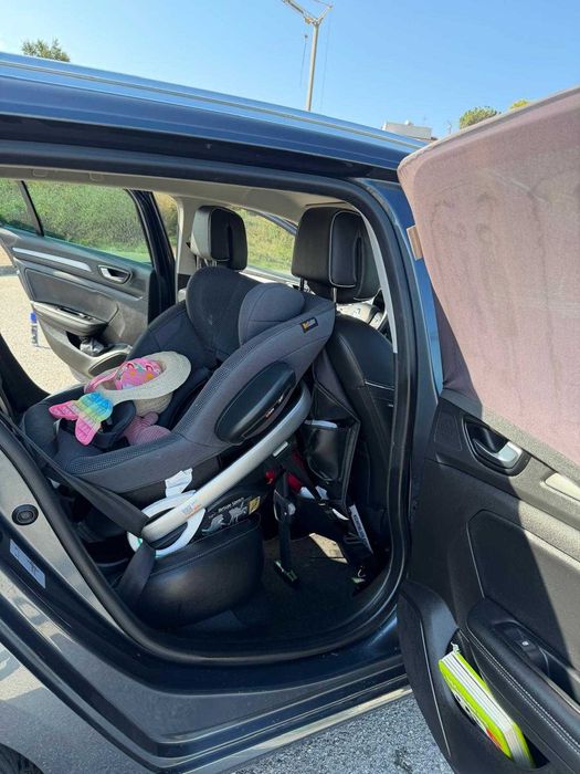 Renault Megane-Sport-Tourer 1.5 BOSE EDITION — photo 4