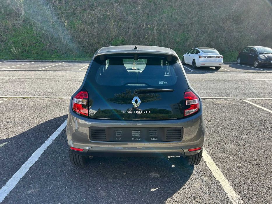 Renault Twingo RENAULT TWINGO 1.0 SCE LIMITED - 17