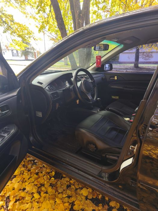 Продам лансер 2.0! в доброму стані!