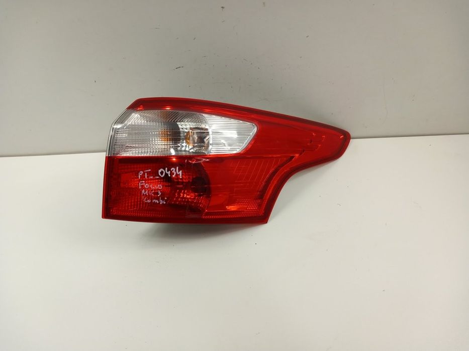 Ford Focus Mk3 Kombi Lampa Tył Prawa