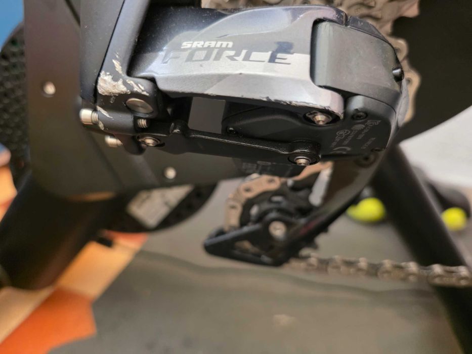 Bicicleta Estrada HYGGE com SRAM FORCE AXS (M)