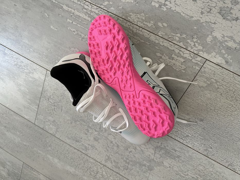 Продаю сороконожки Puma