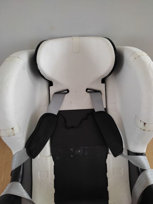 Fotelik 9-25 tyłem Britax Romer Max Way
