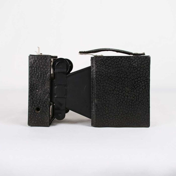 Máquina fotográfica Kodak Beau Brownie Nº2