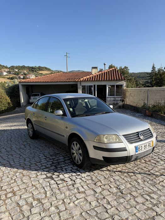 VW Passat 1.9, 130cv.  310000km. Apenas 2 donos.