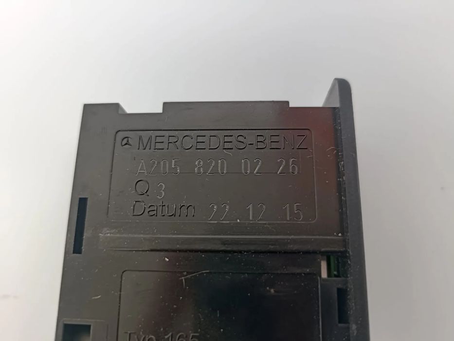 Módulo USB / AUX / IPOD MERCEDES-BENZ Classe C (W205)