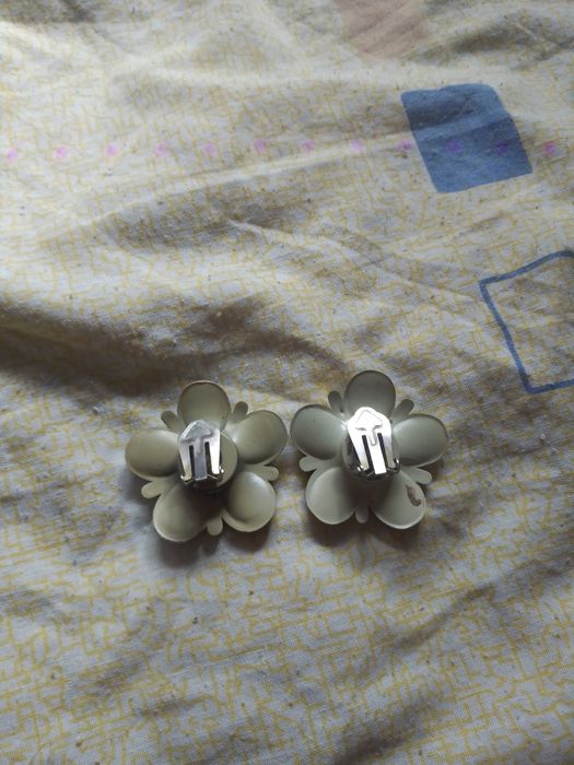 Вінтажні прикраси