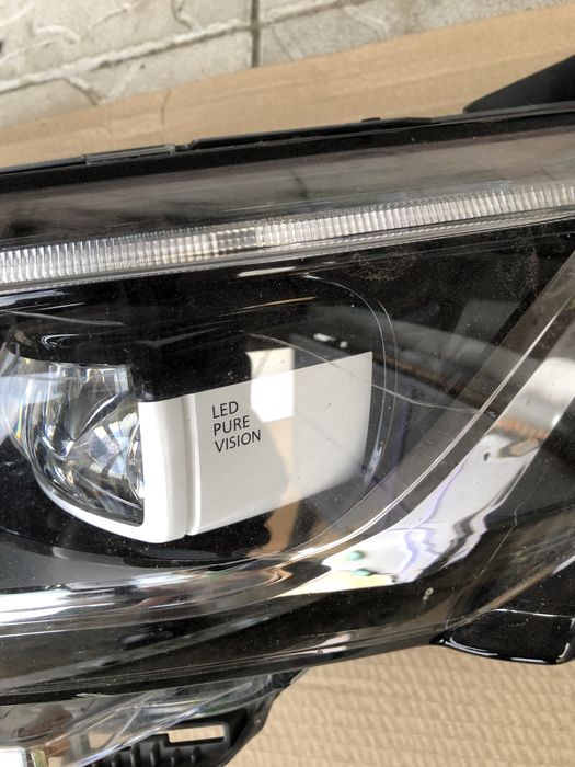 Передние Led фары лед фары Рено Талисман