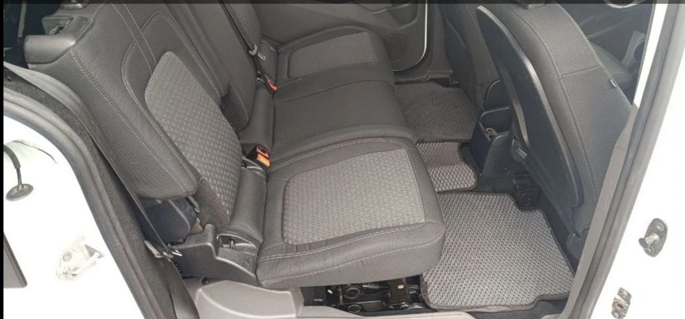 FORD TOURNEO CONNECT 2019 || покоління (FL)