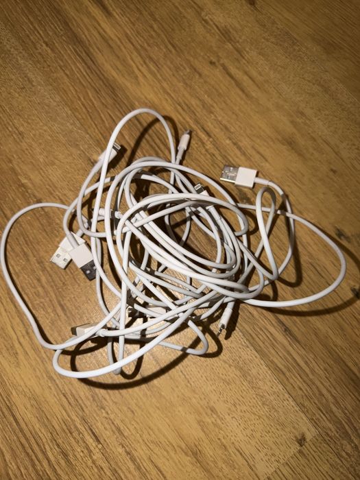 Sprzedam kable do Iphone