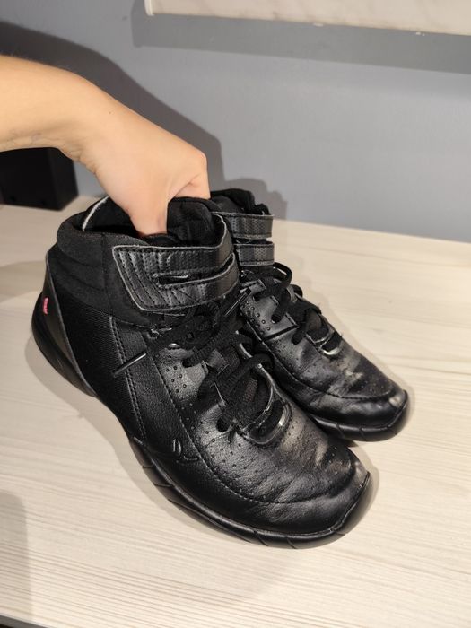 Sportowe wygodne buty damskie 38