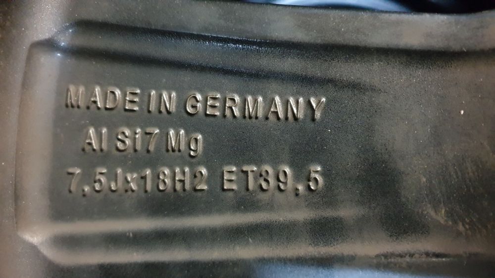 4×Felga aluminiowa Audi OE 7.5" x 18" 5x100 ET 39,5 ROTOR S-LINE 18