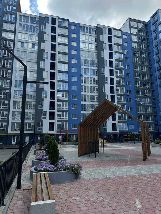 квартира в центрі збудована двокімнатна сирець ЖР Княгинин 2к продаж