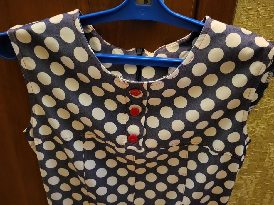 Сукні розмір 42'44